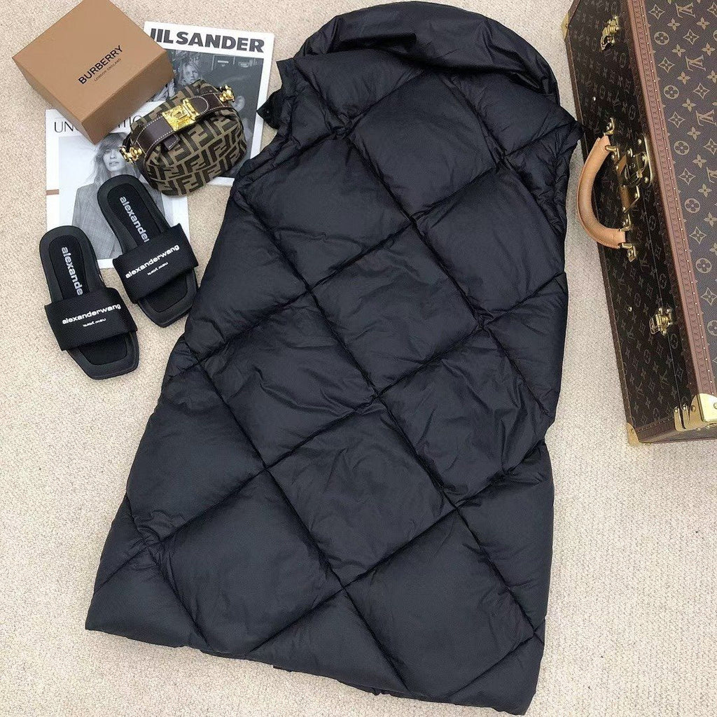 Burberry Long Diamond-Quilted Down Vest